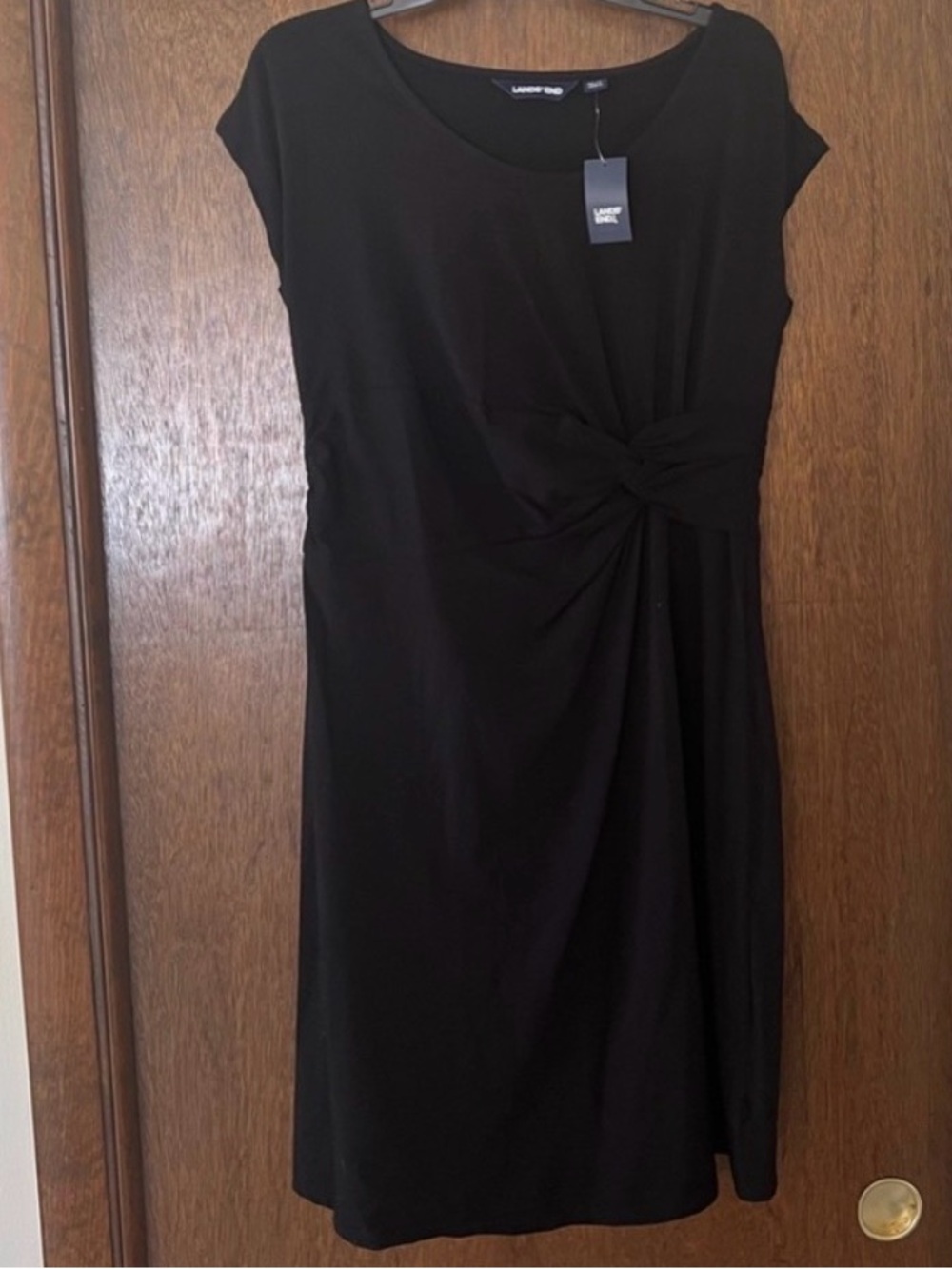 NWT Lands End Medium PETITE Black Sleeveless Twist Dress